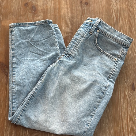 Madewell Balloon Jeans in Hewes Wash - Picture 7 of 9